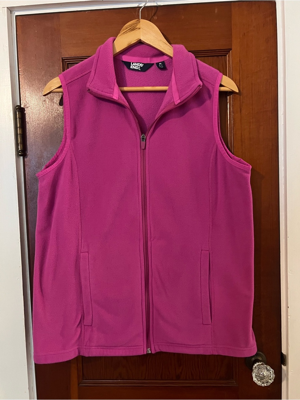 Lands’ End Fuchsia Pink Fleece Vest Medium Full Zip Cozy Layering - Picture 2 of 10